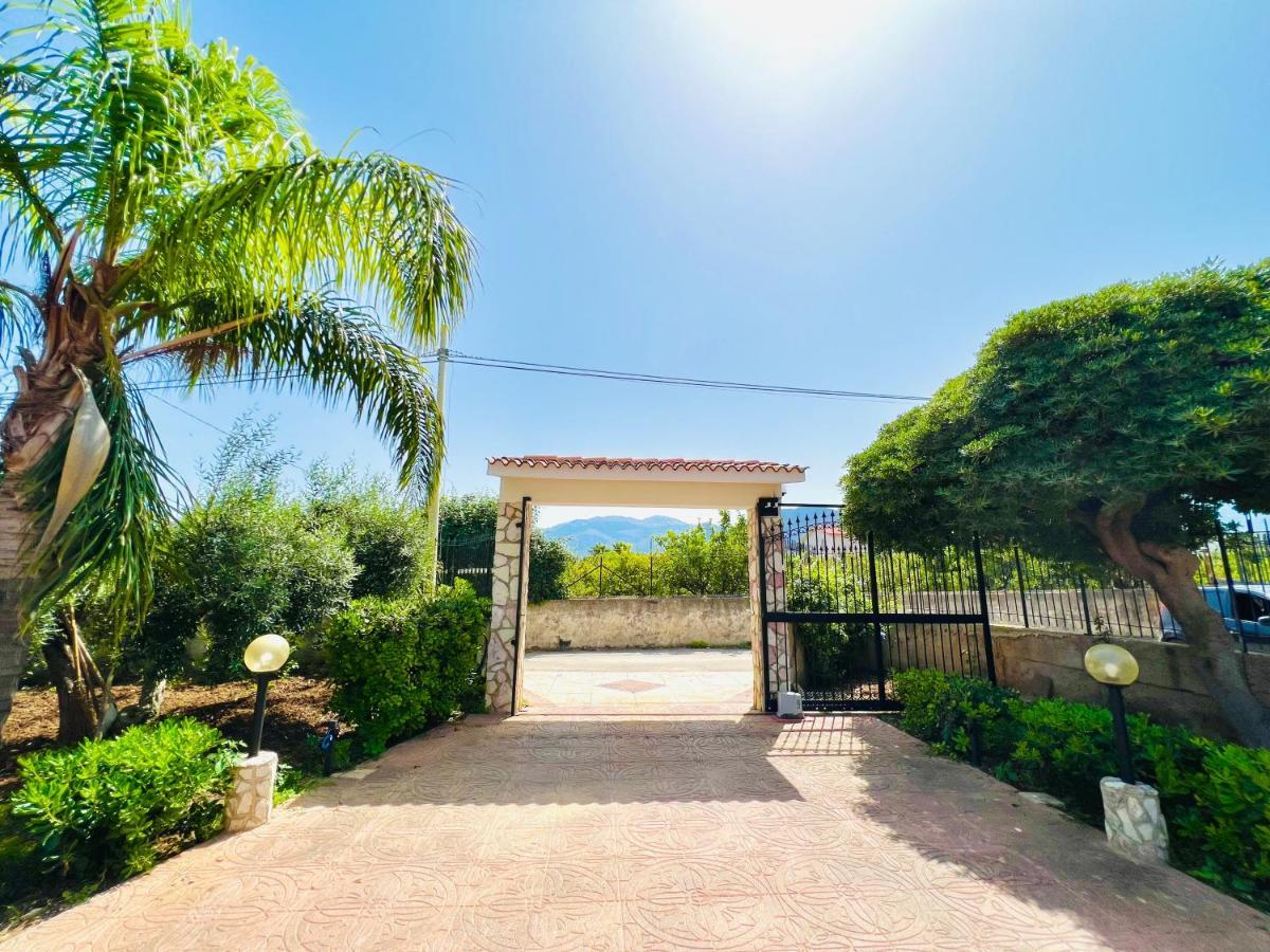 קאריני Villa Genova מראה חיצוני תמונה