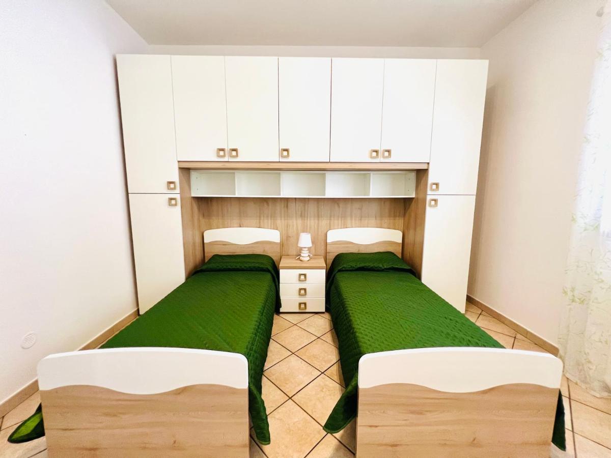 קאריני Villa Genova מראה חיצוני תמונה