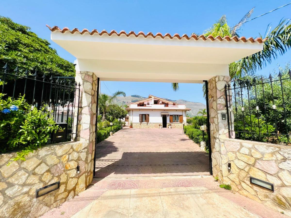 קאריני Villa Genova מראה חיצוני תמונה